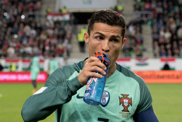 ronaldo drinking during a football match