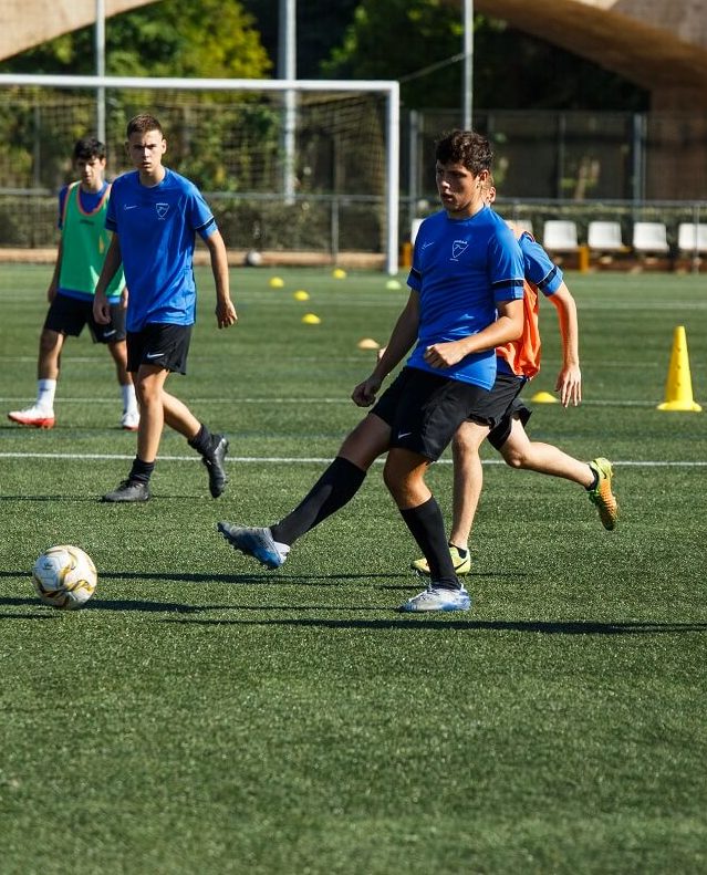benefits of training in a International soccer academy in spain